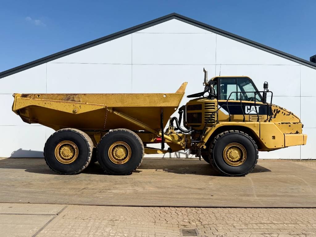 CAT 725 - Top Condition / Airco / Backup Camera