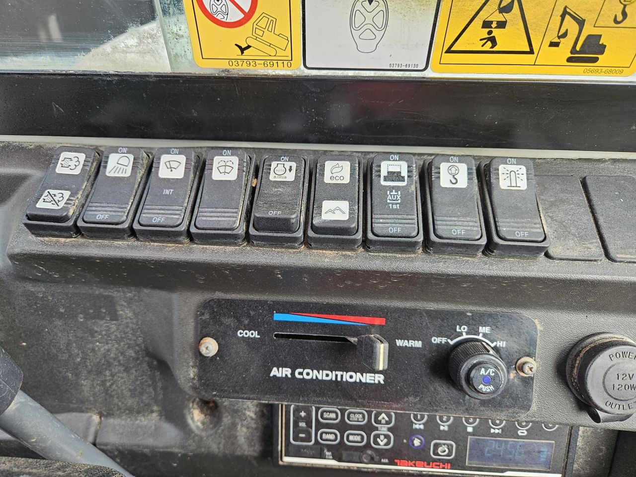 Takeuchi TB250-2 stage V