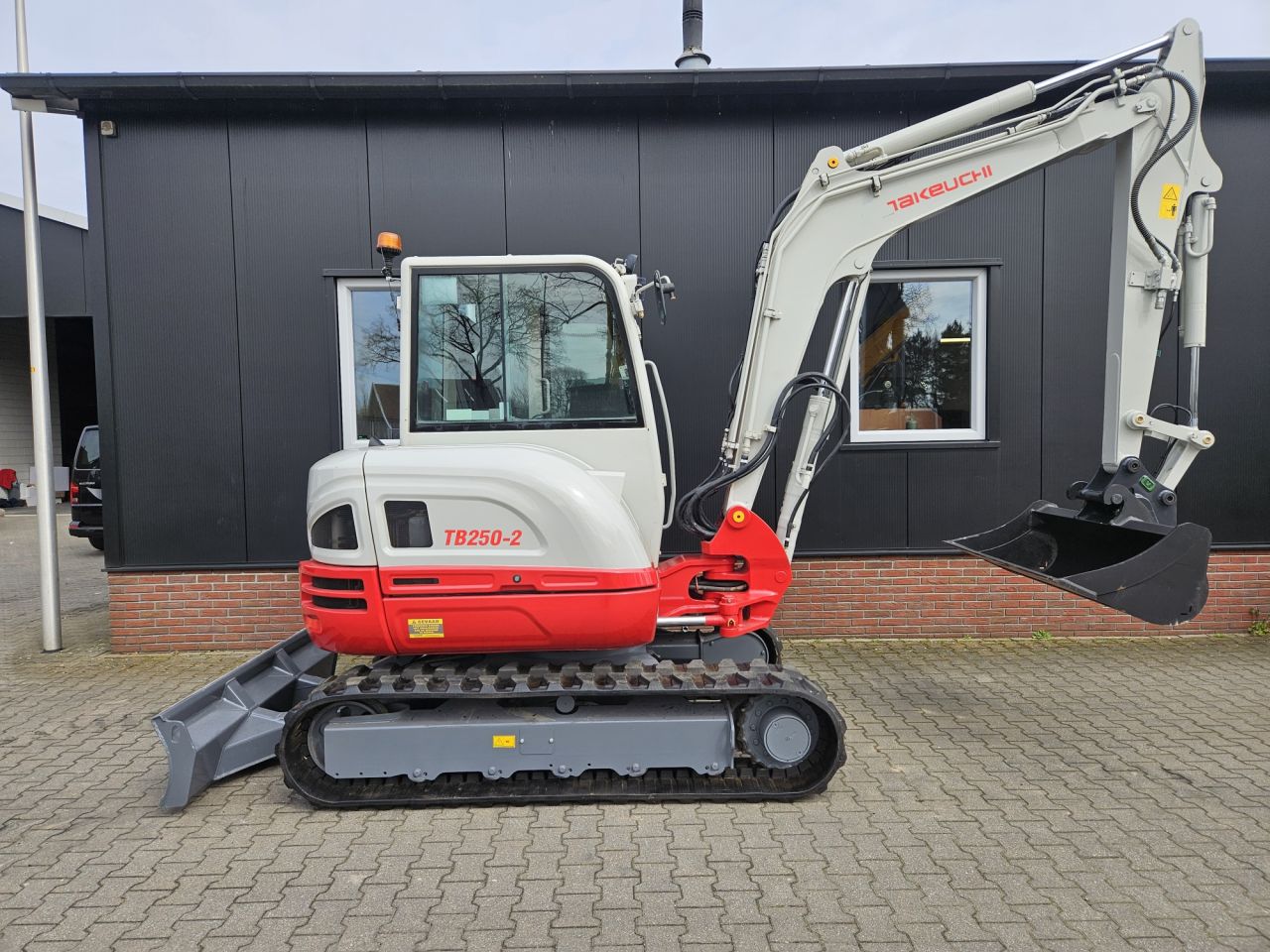 Takeuchi TB250-2 stage V