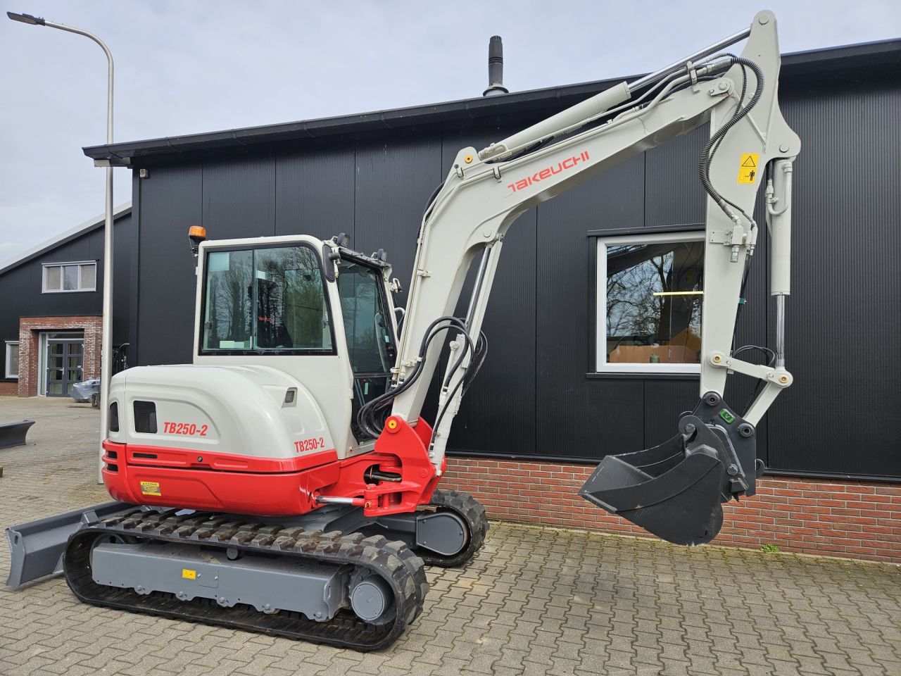 Takeuchi TB250-2 stage V