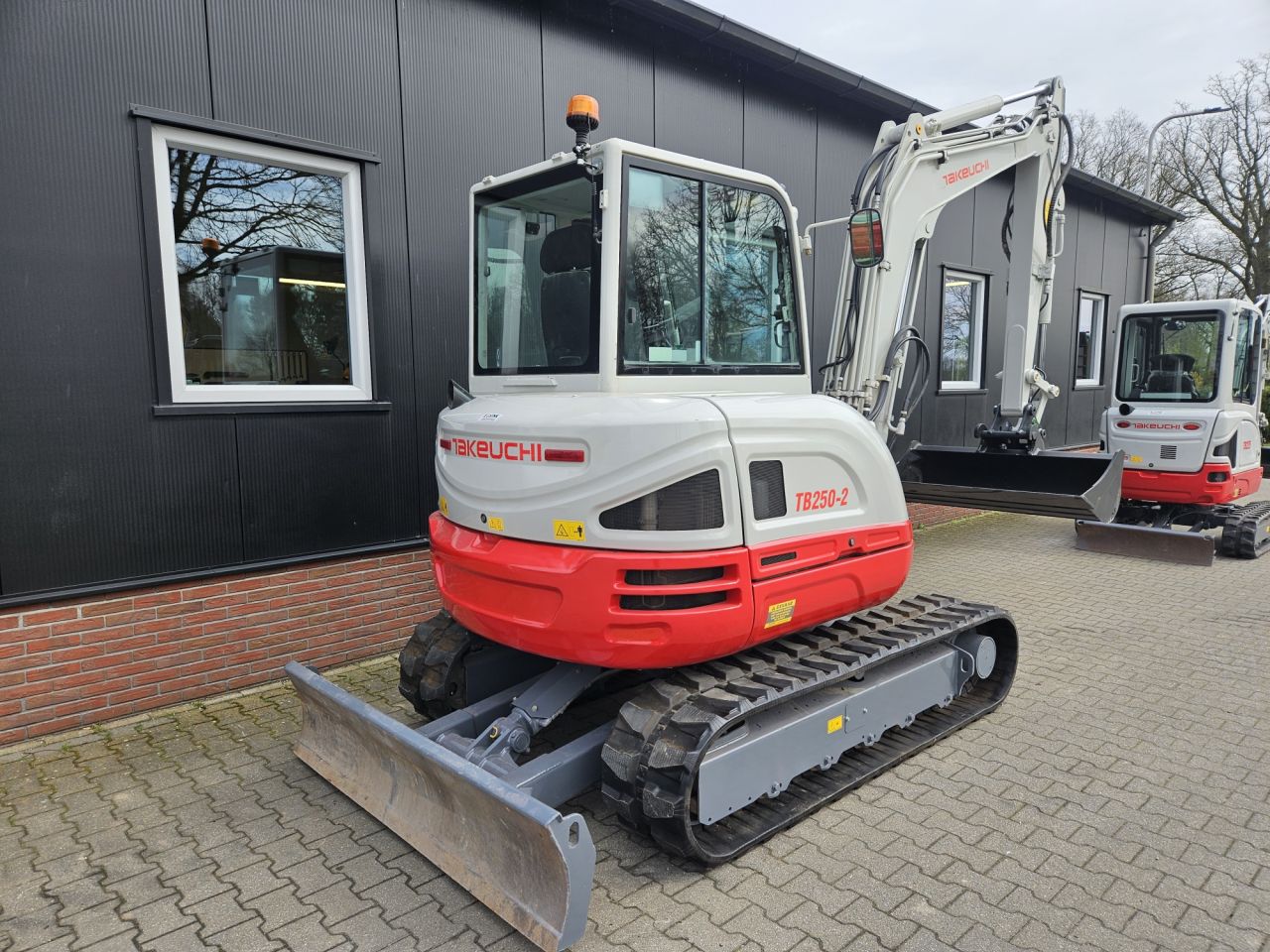 Takeuchi TB250-2 stage V