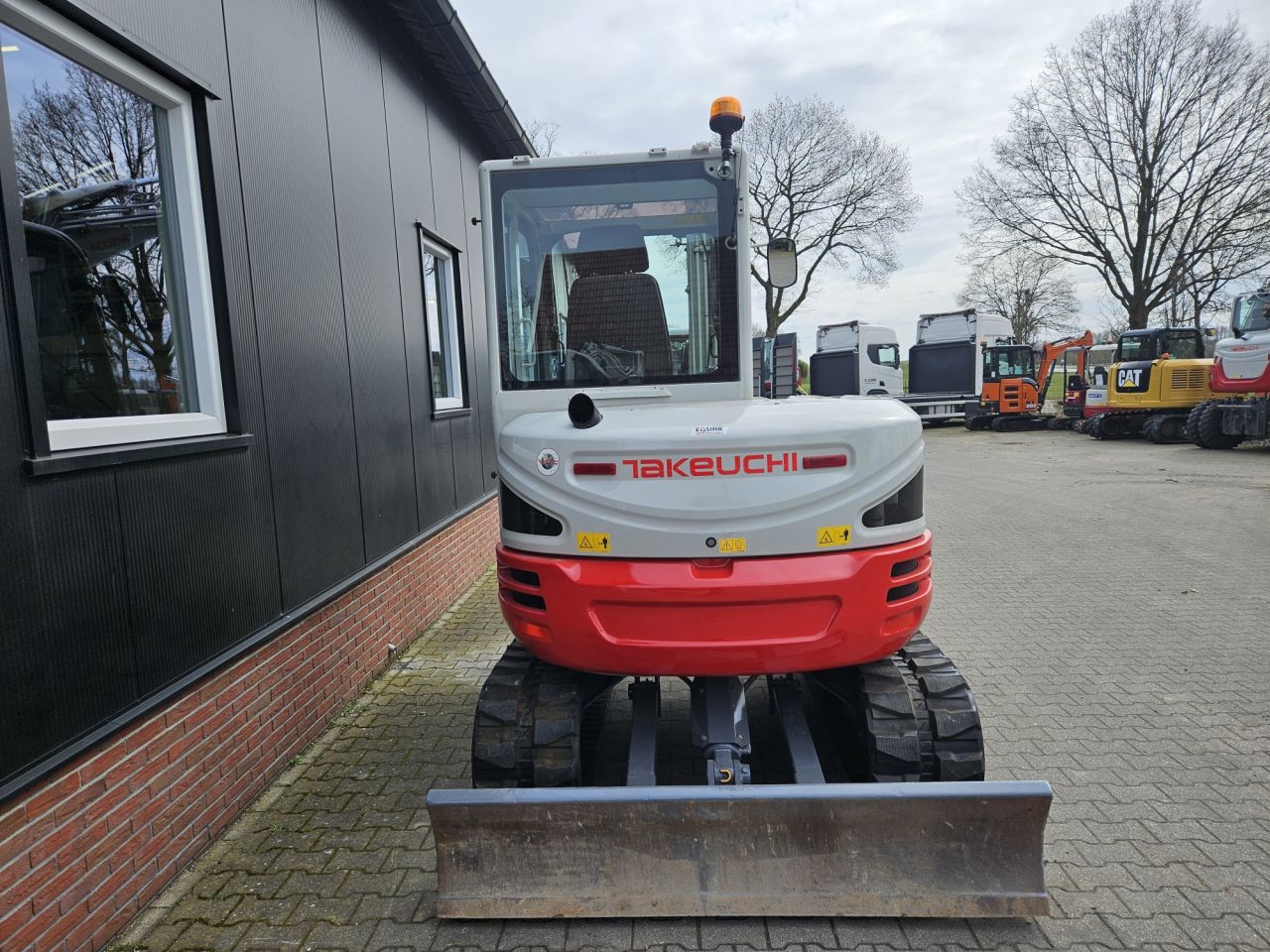 Takeuchi TB250-2 stage V