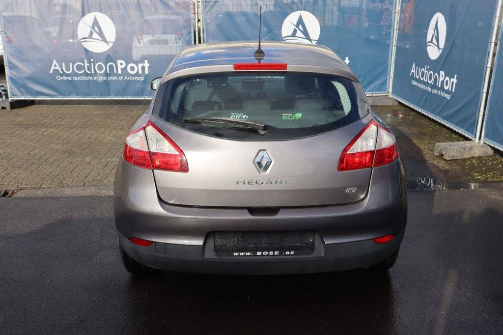 Passenger car Renault Mégane Diesel 90hp 2011 (Margin)