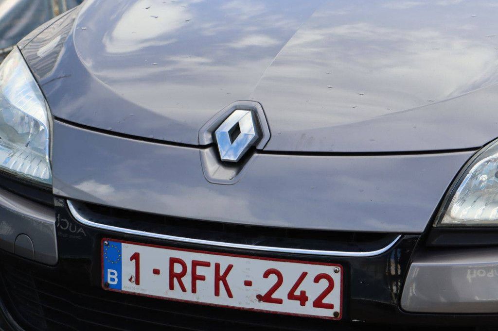 Passenger car Renault Mégane Diesel 90hp 2011 (Margin)