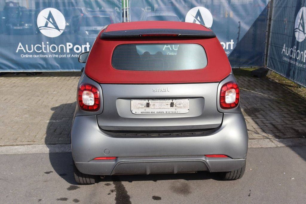 Pkw Smart Fortwo Cabrio Benzin 90 PS 2019 (Marge)