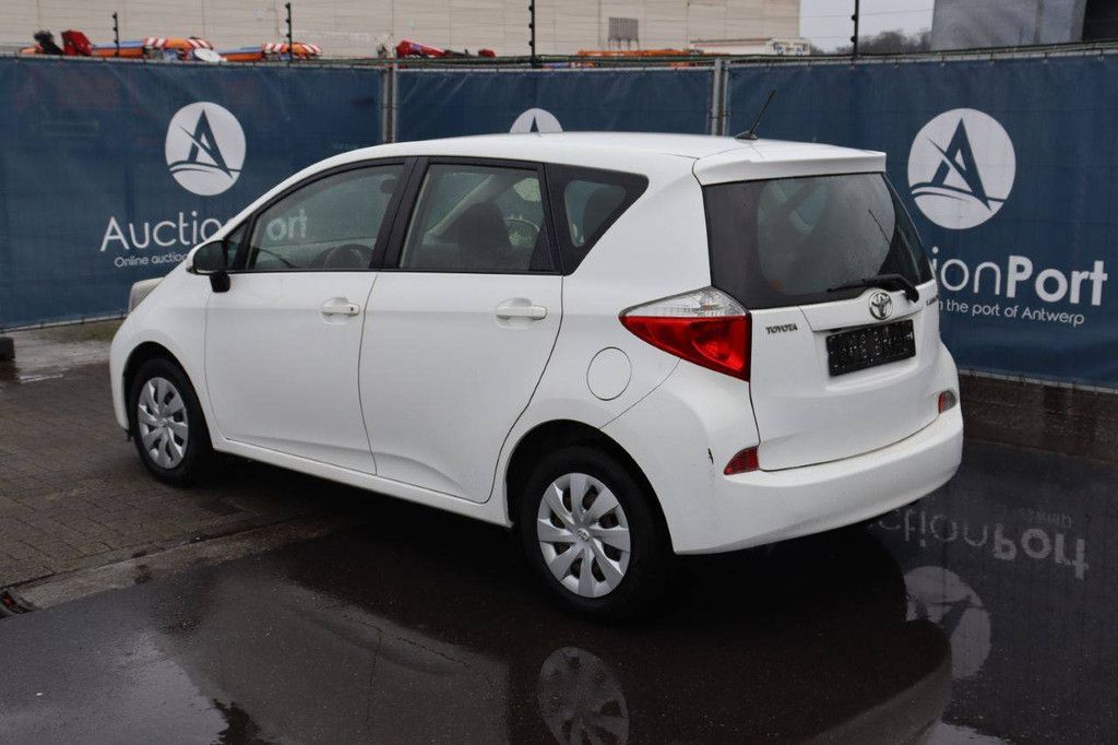 Personenauto Toyota VersoS Benzine 99pk 2013 (Marge)