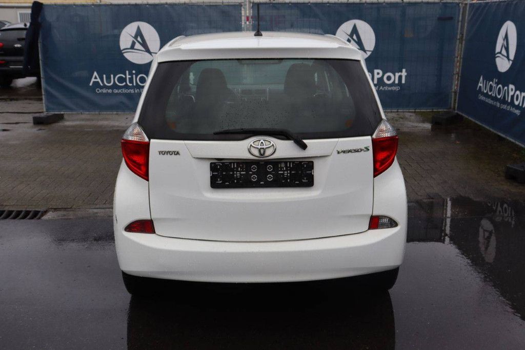 Personenauto Toyota VersoS Benzine 99pk 2013 (Marge)