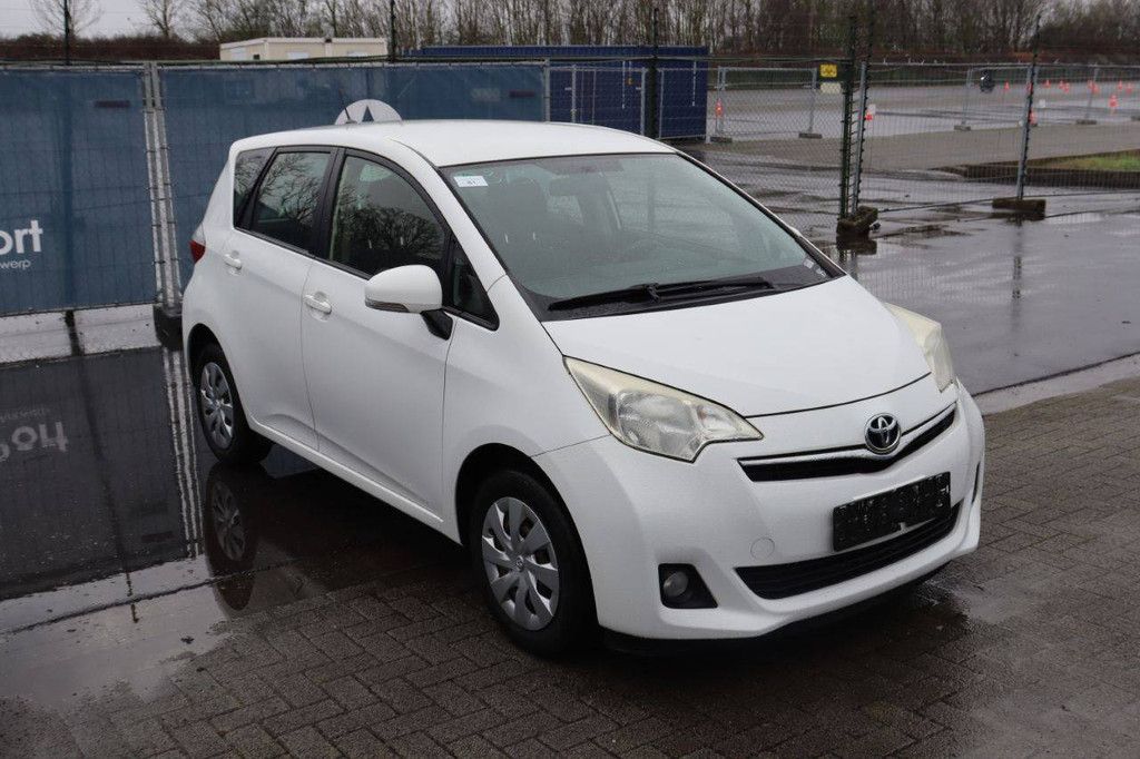 Personenauto Toyota VersoS Benzine 99pk 2013 (Marge)