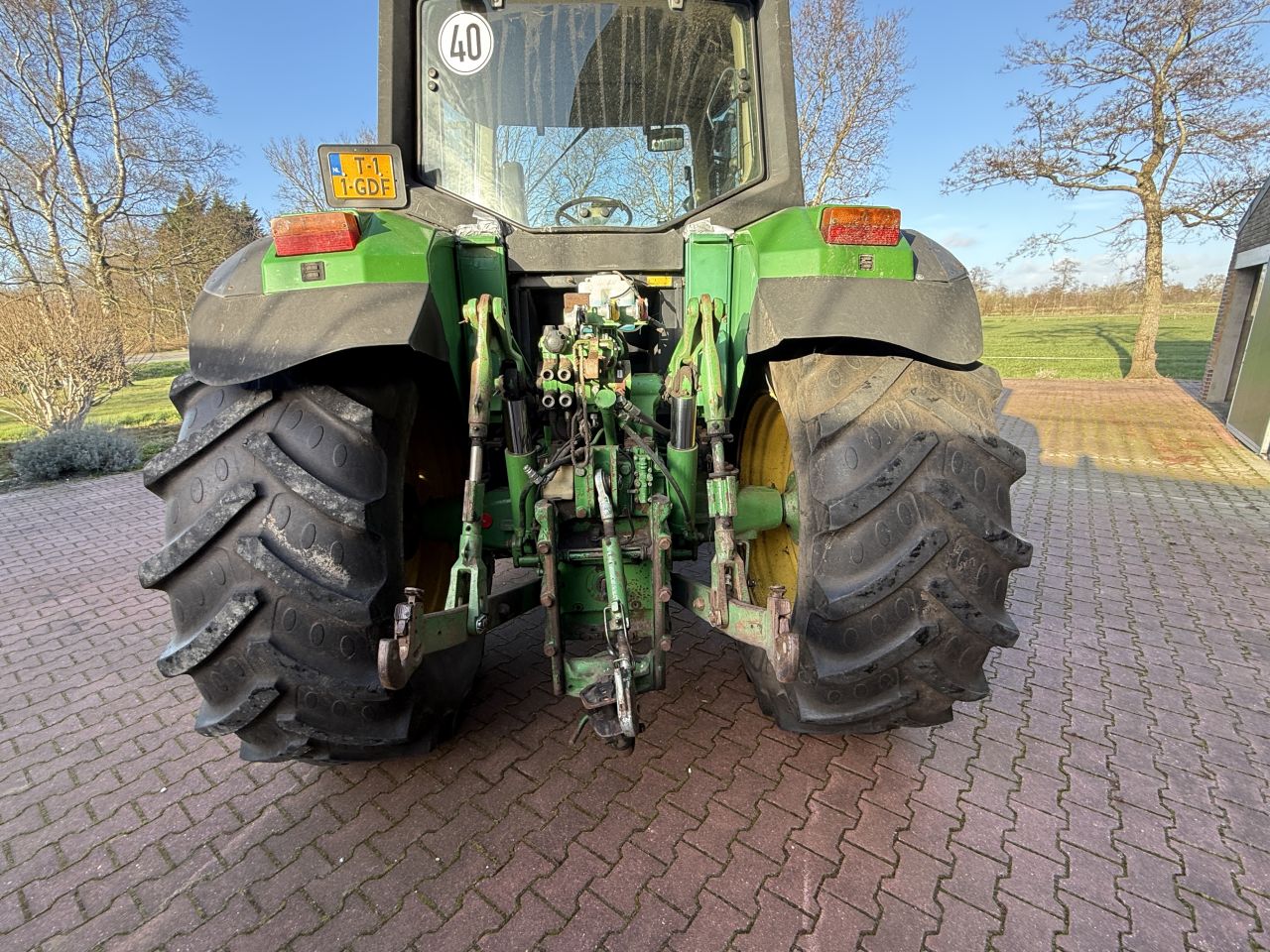 John Deere 6810 met voorlader