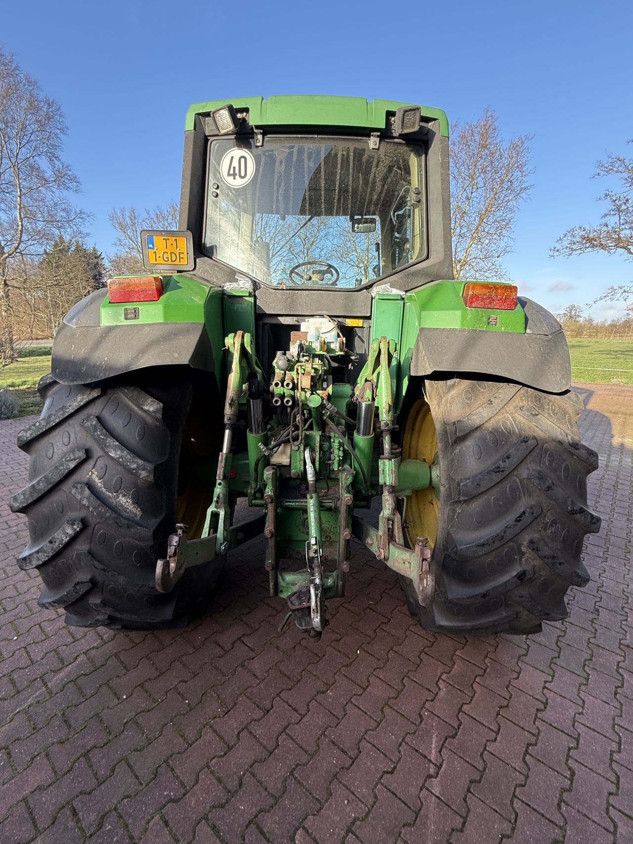 John Deere 6810 met voorlader
