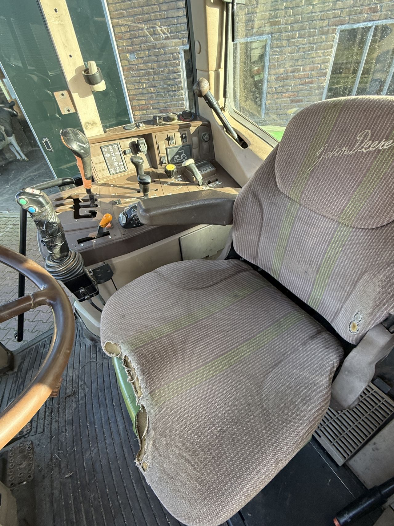 John Deere 6810 met voorlader