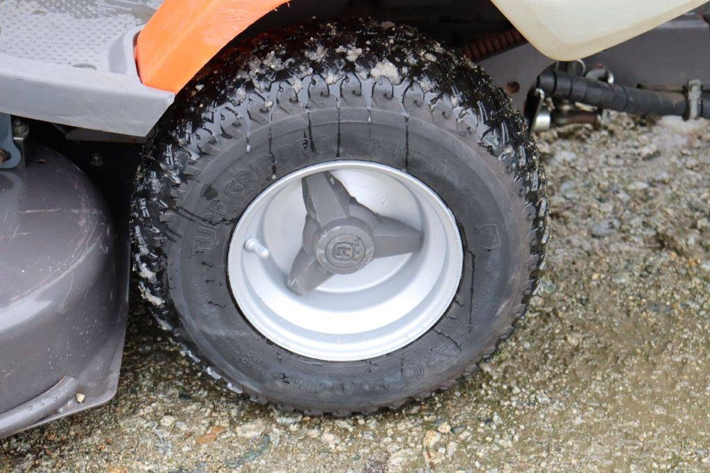 Husqvarna R320 AWD Aufsitzmäher Benzin 10,2 kW 2018