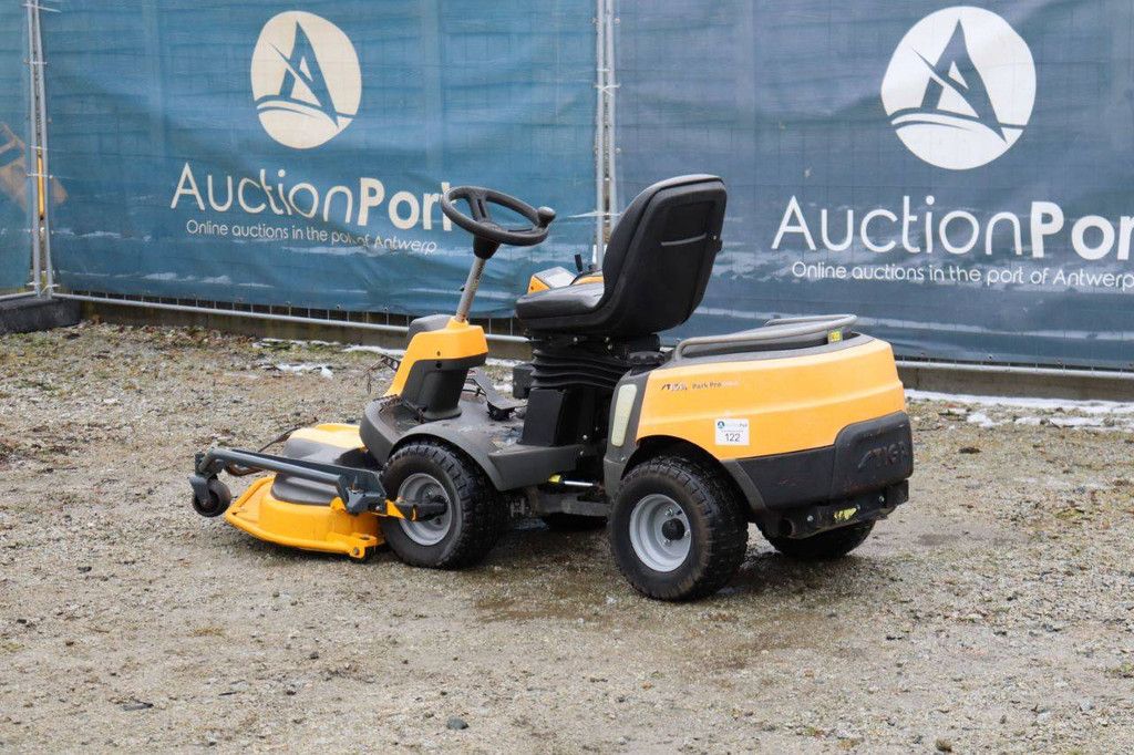 Stiga P901PH Benzin-Aufsitzmäher 15,2 kW 2021