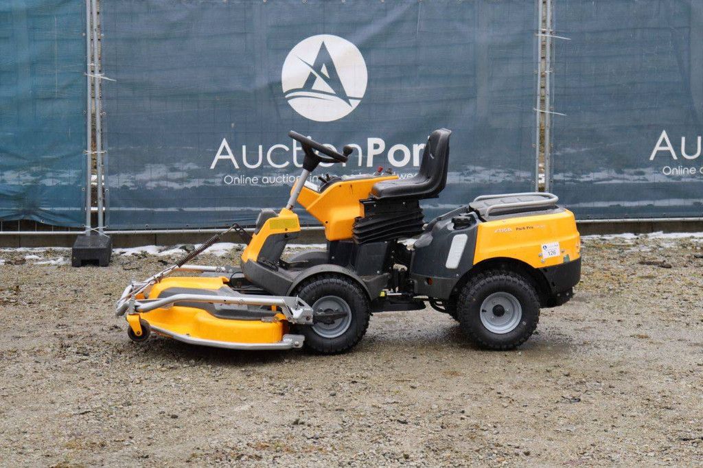 Stiga P901PH Benzin-Aufsitzmäher 15,2 kW 2022