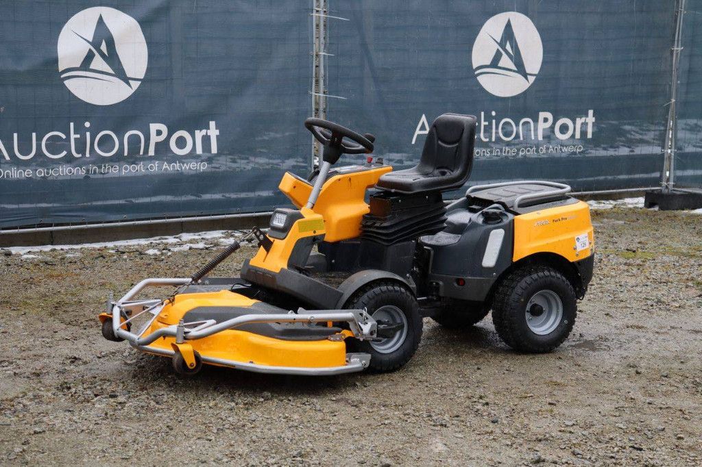 Stiga P901PH Benzin-Aufsitzmäher 15,2 kW 2022