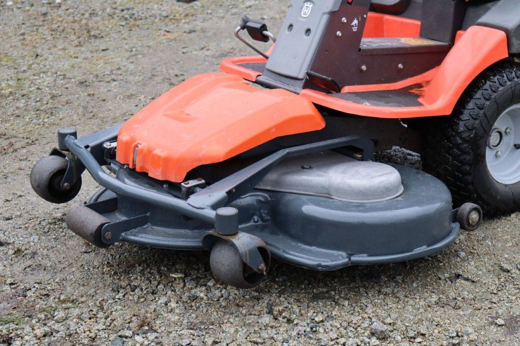 Husqvarna R 420TsX AWD Petrol 14kW Ride-on Mower 2020