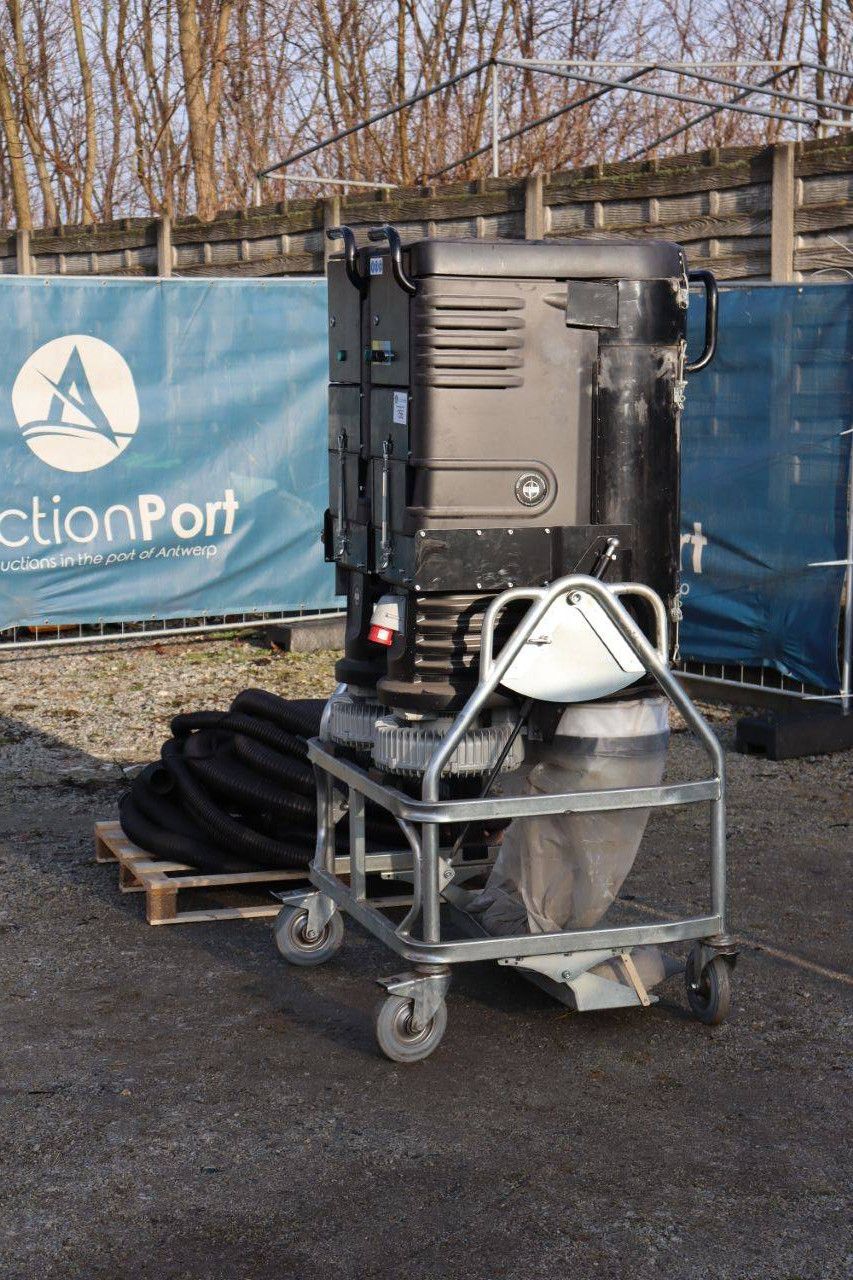 HTC 10iAD Elektrischer Staubabsauger 2011 für Beton und Böden