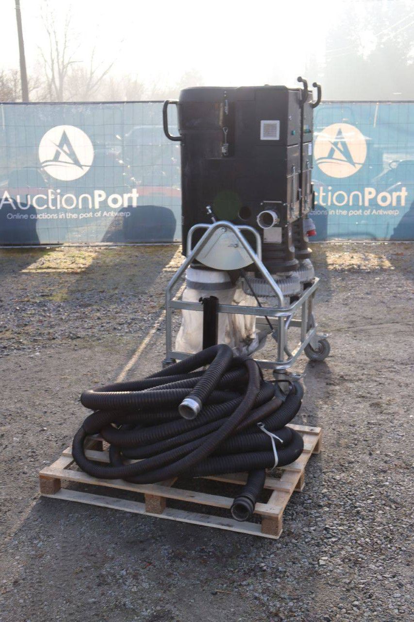 HTC 10iAD Elektrischer Staubabsauger 2011 für Beton und Böden