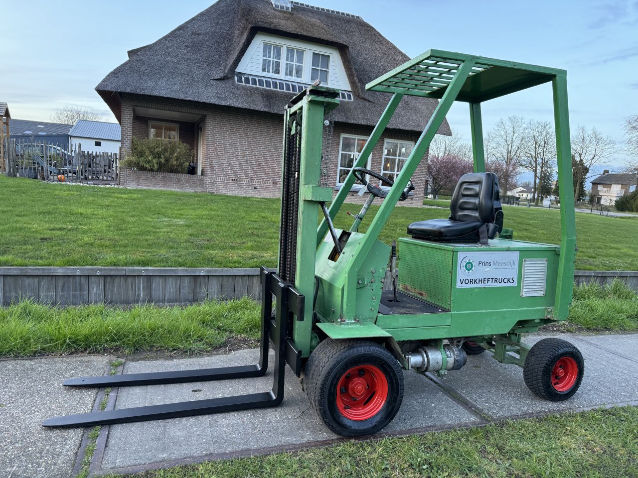 Prins elektrische ruwterrein heftruck + NIEUW ACCUPAKKET !