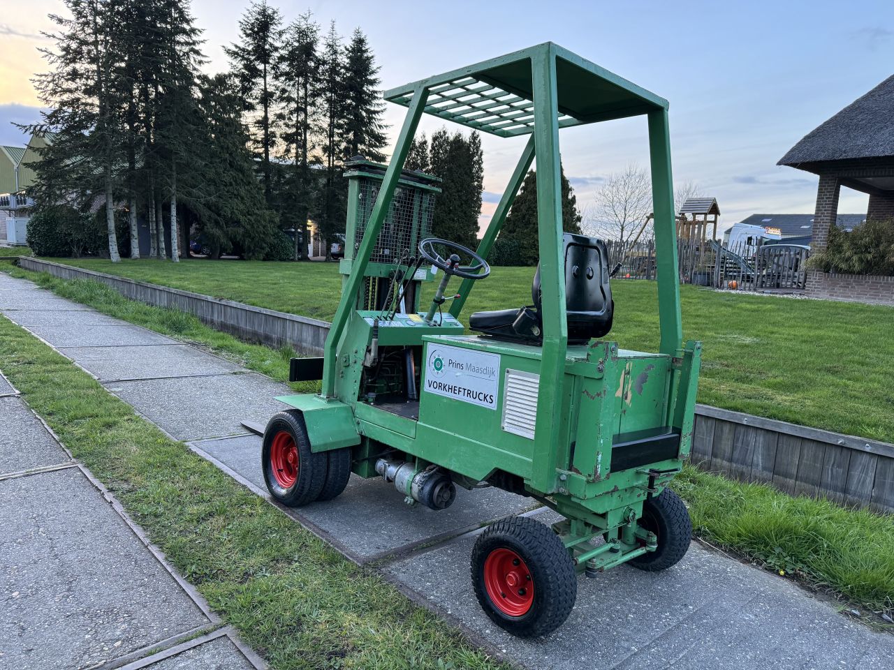 Prins elektrische ruwterrein heftruck + NIEUW ACCUPAKKET !