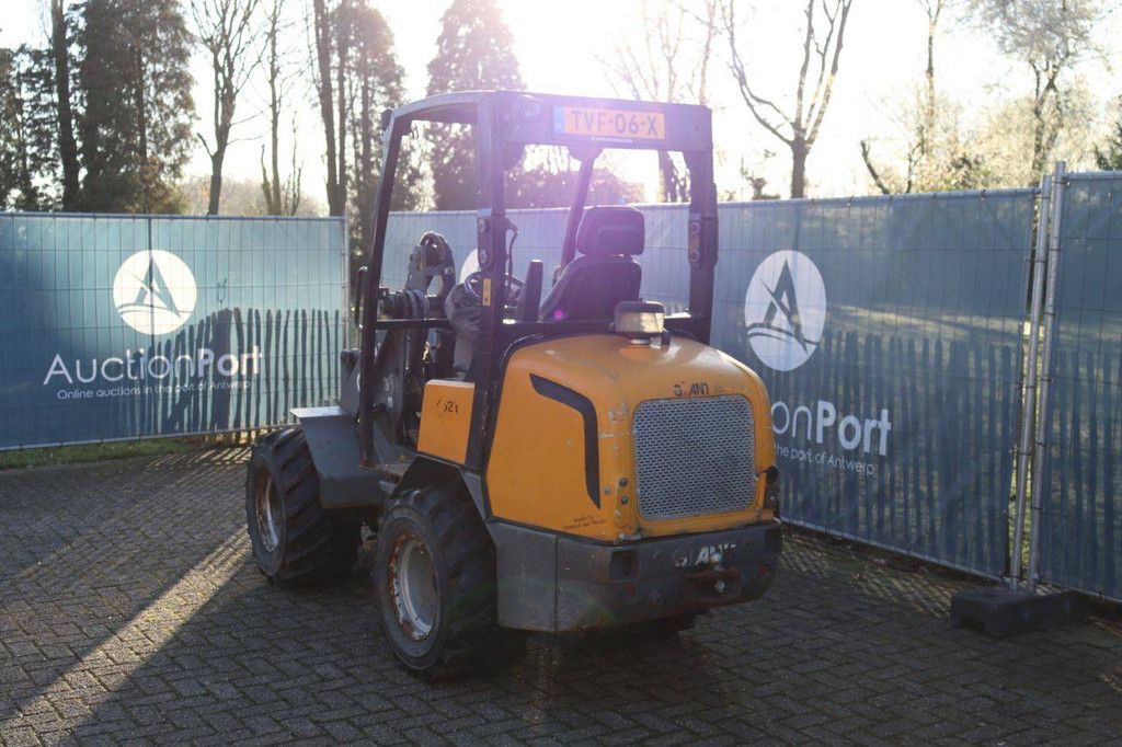 Wiellader Giant V452T Diesel 33kW 2011 (Marge)
