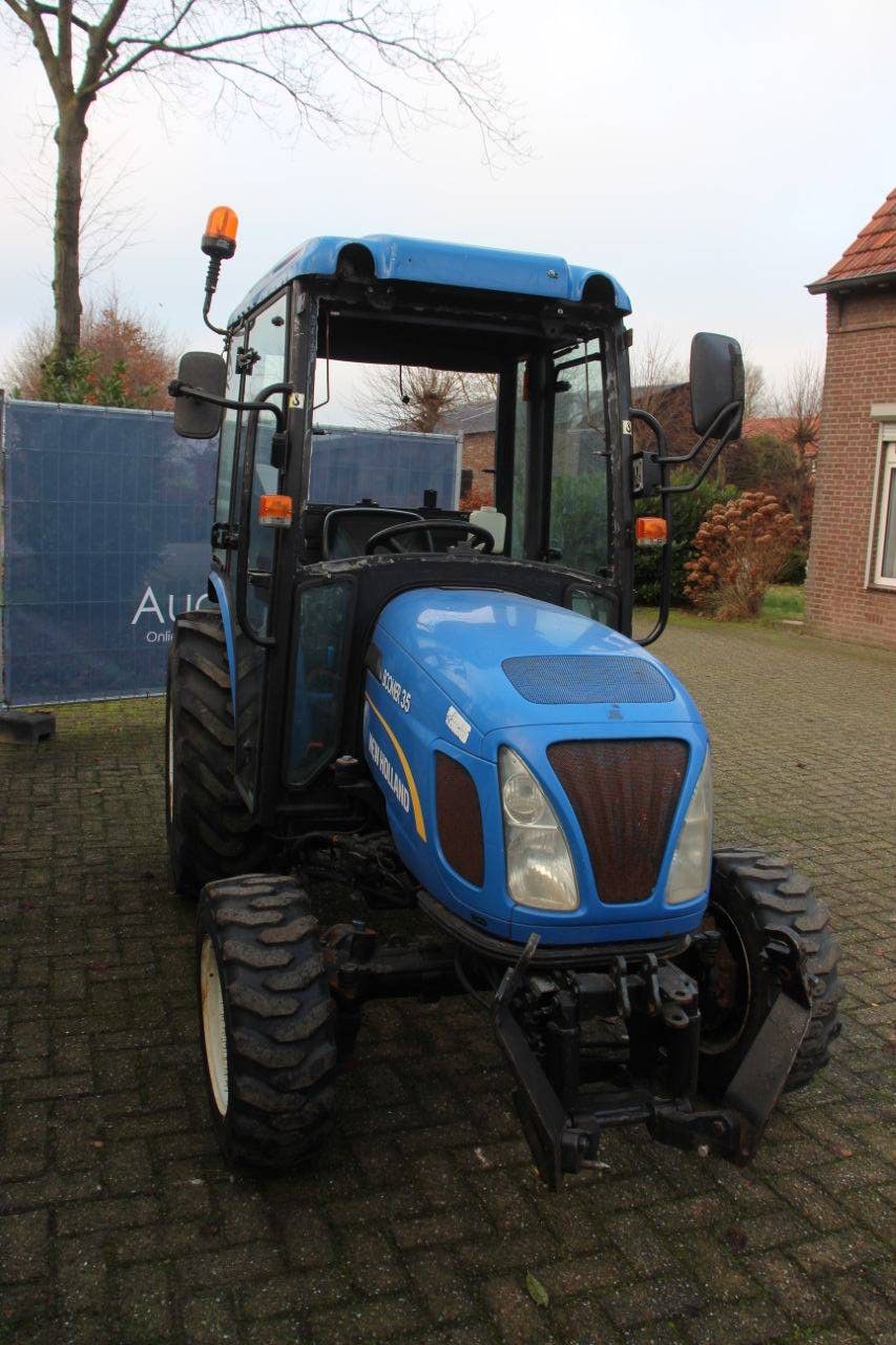 Kleintraktor New Holland Boomer 35 Diesel 35 PS 2017