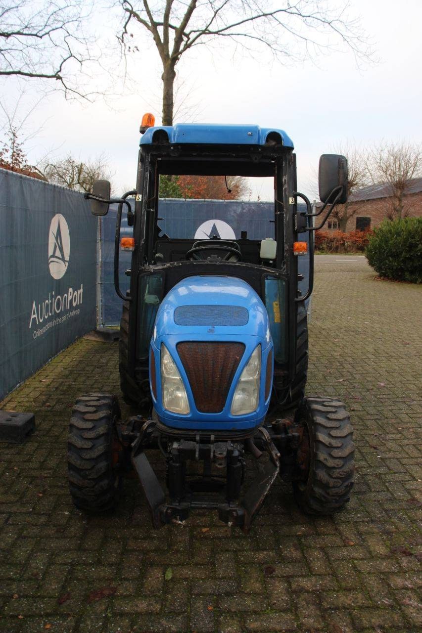 Kleintraktor New Holland Boomer 35 Diesel 35 PS 2017
