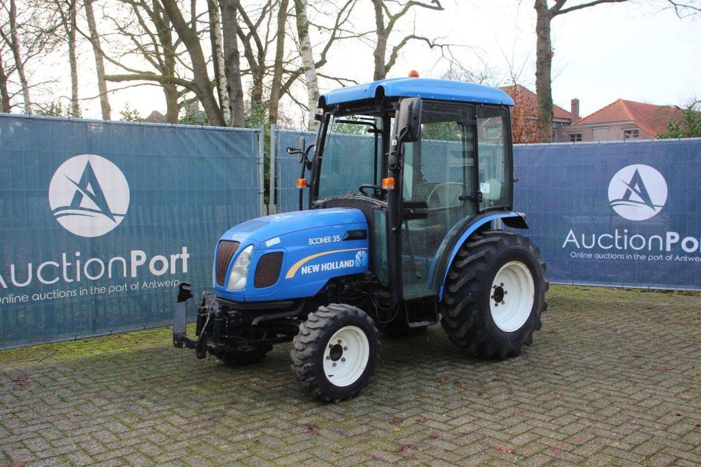 Kleintraktor New Holland Boomer 35 Diesel 35 PS 2017