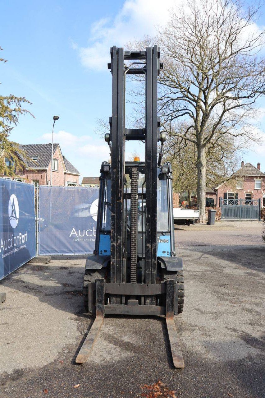 Linde H25T LPG-Gabelstapler 2500 kg 8,3 m 2009