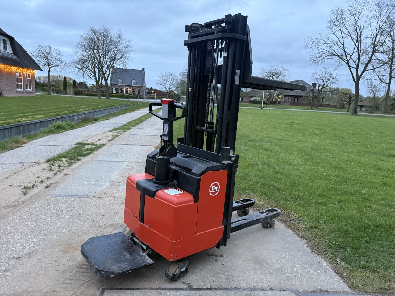 BT Stapelaar triplo mast 450cm + initiële heffing