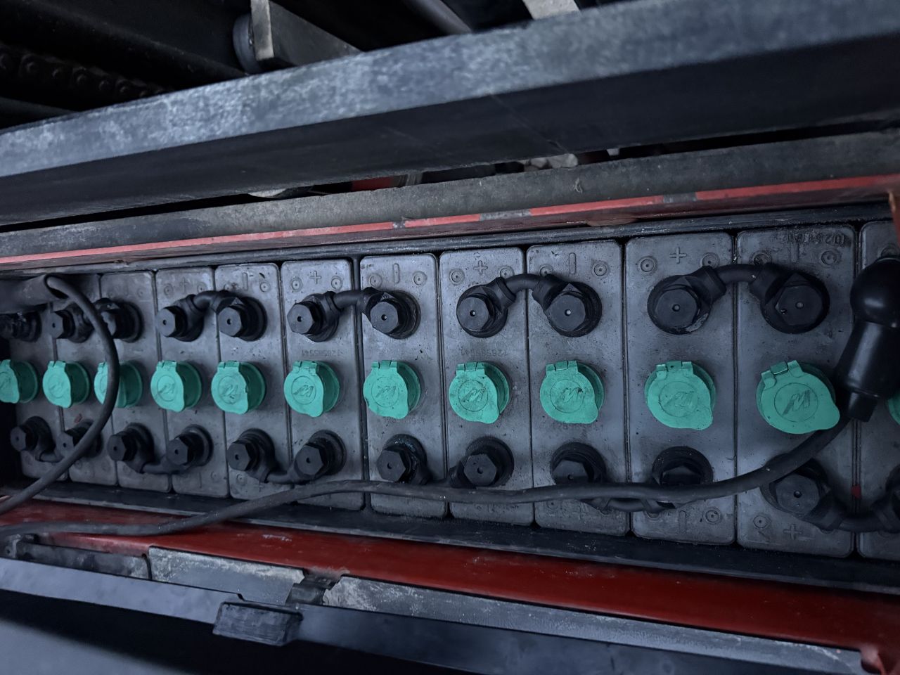 BT Stapelaar triplo mast 450cm + initiële heffing