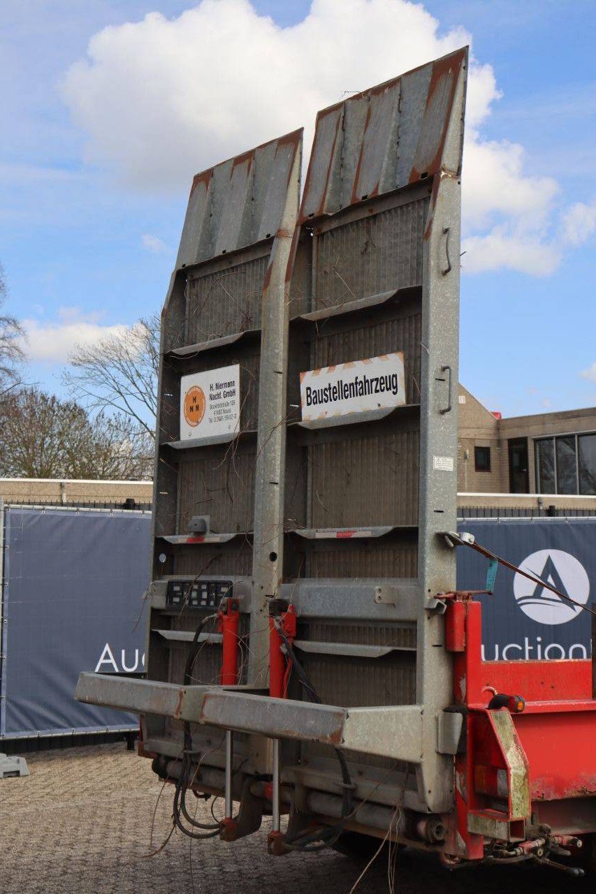 Machinetransporter Kemna Bau