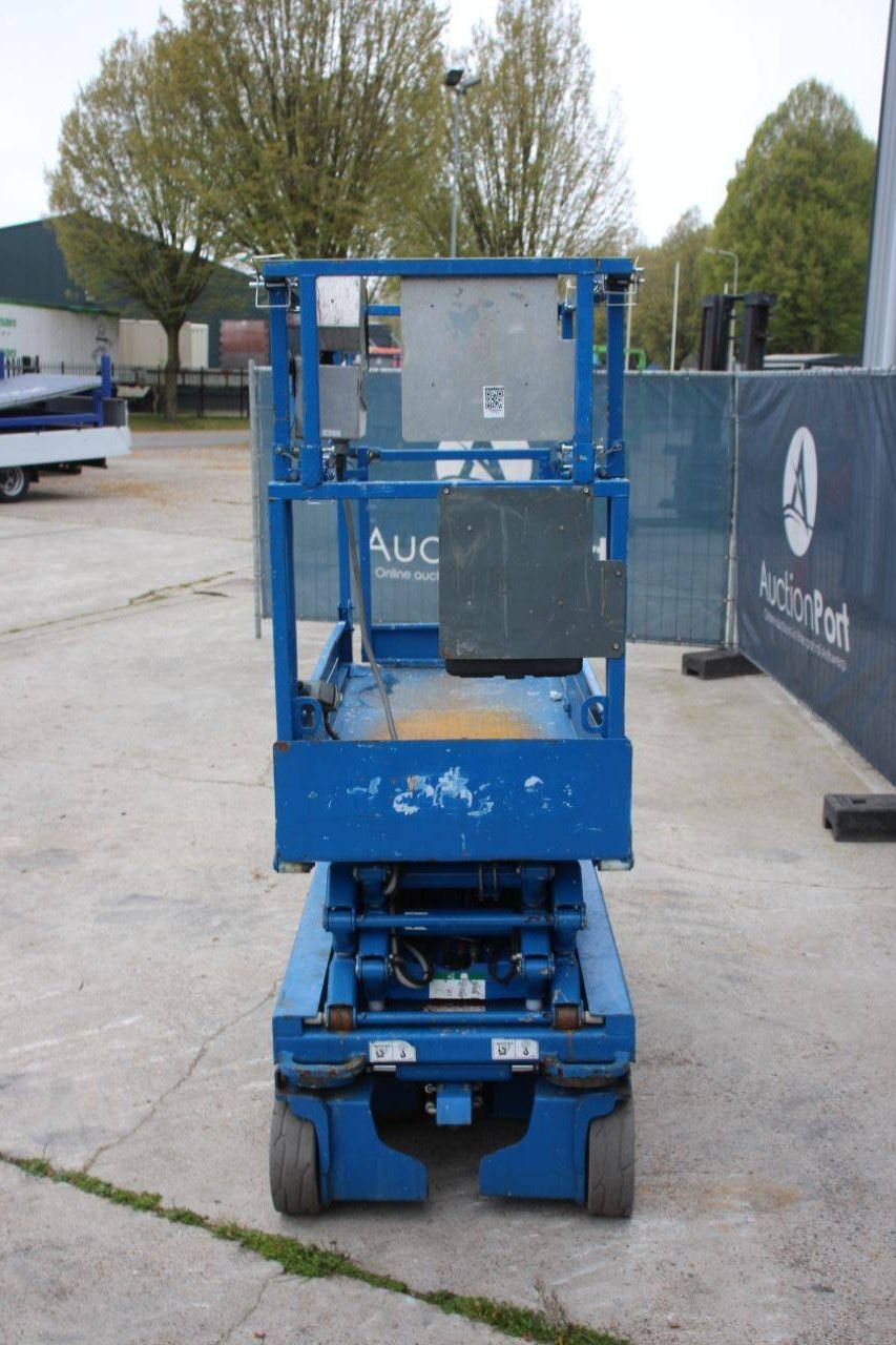SkyJack SJ3219 Electric Scissor Lift 7.8m 2015