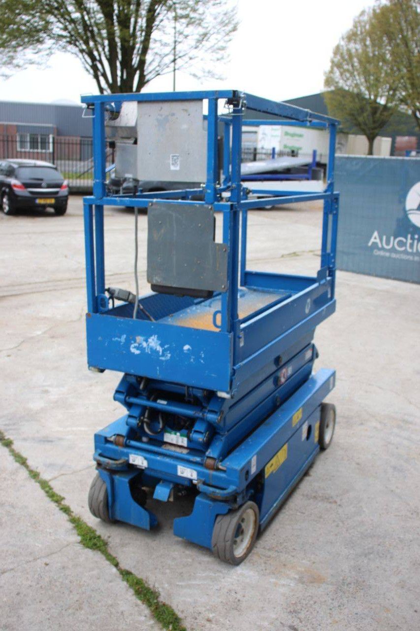 SkyJack SJ3219 Electric Scissor Lift 7.8m 2015