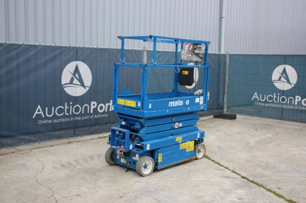 SkyJack SJ3219 Electric Scissor Lift 7.8m 2015