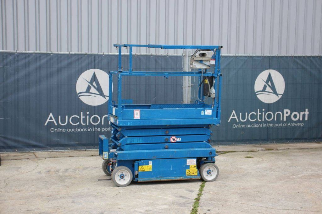SkyJack SJ3219 Electric Scissor Lift 7.8m 2015