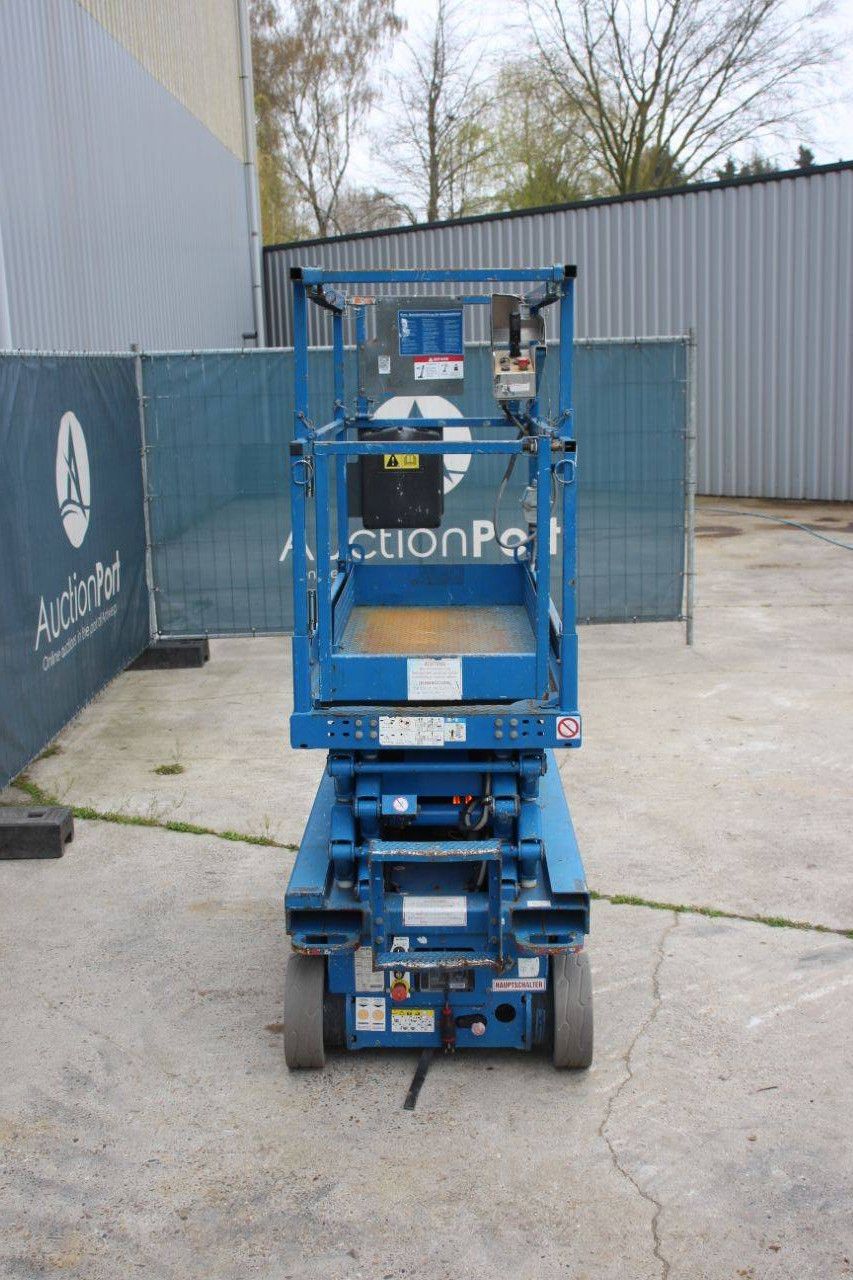 SkyJack SJ3219 Electric Scissor Lift 7.8m 2015