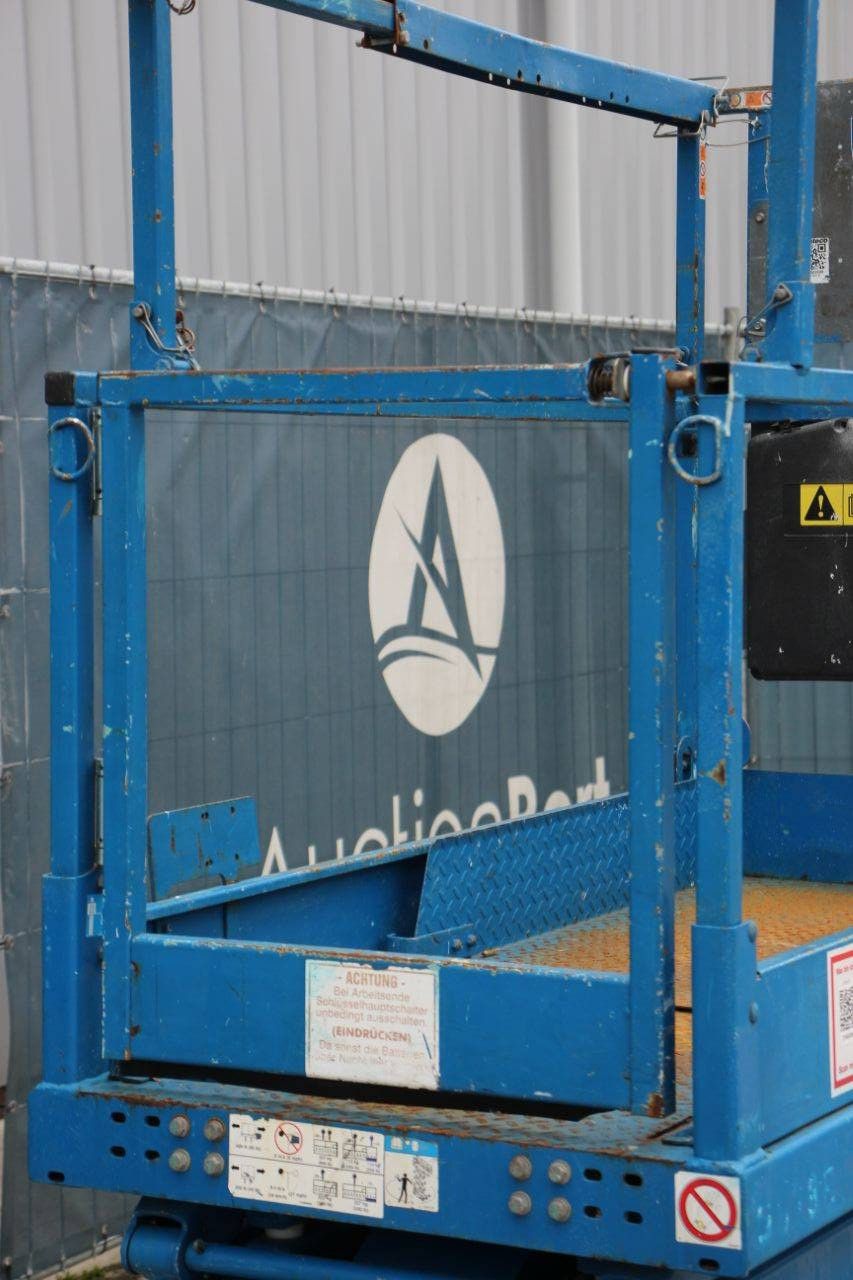 SkyJack SJ3219 Electric Scissor Lift 7.8m 2015