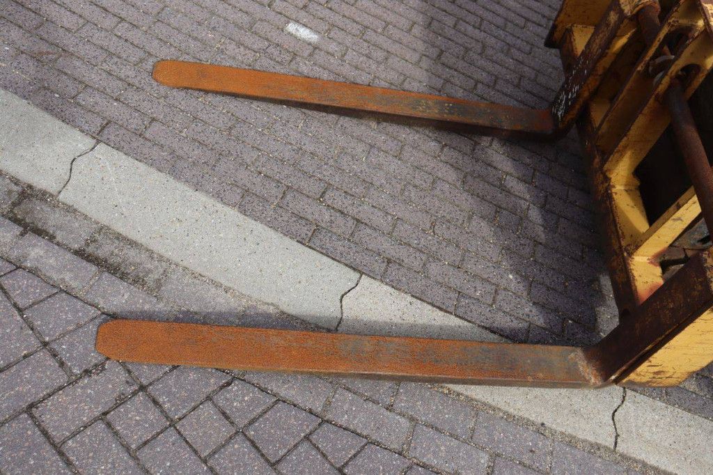 Catrepillar TH337 Teleskoplader Diesel 93 kW 3300 kg 7 m 2009