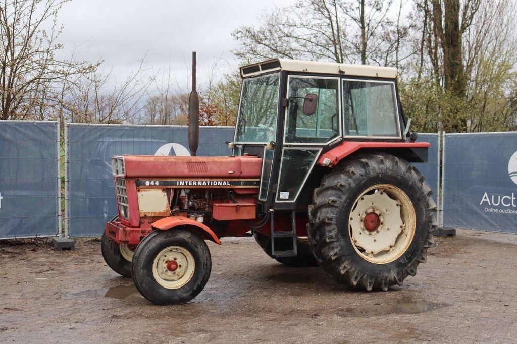 Traktor International Harvester Co 844 Diesel 74 PS