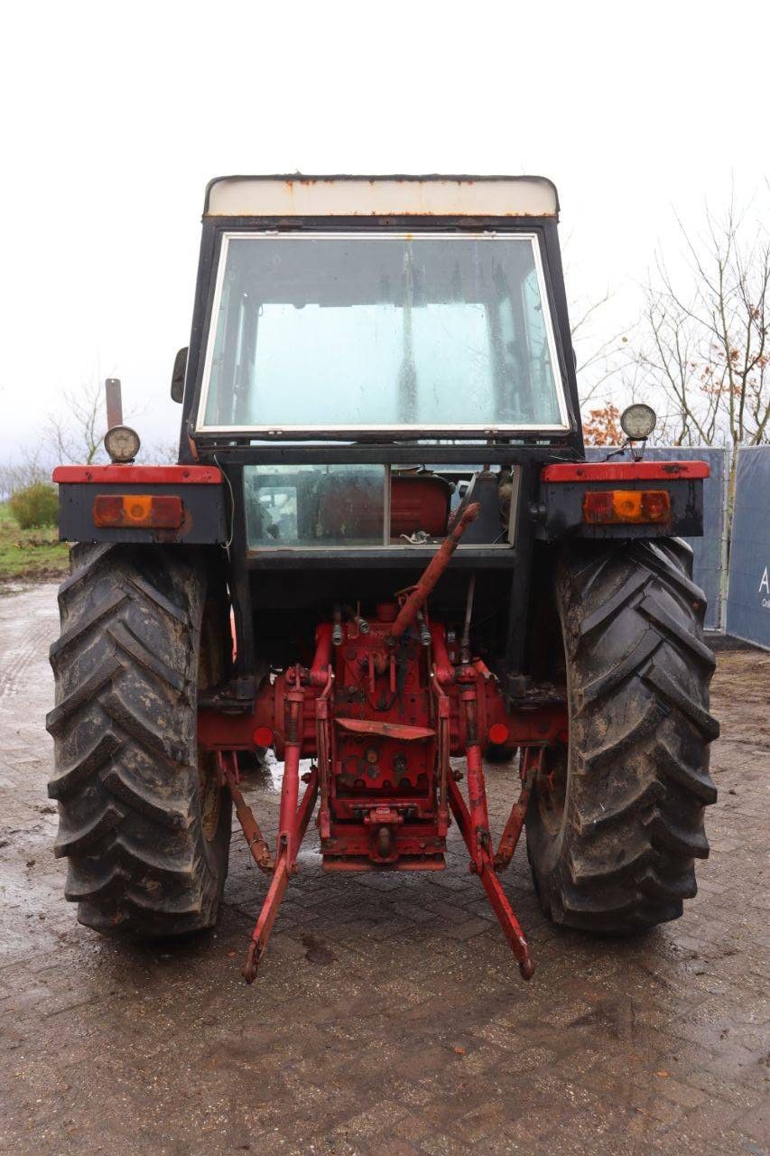 Traktor International Harvester Co 844 Diesel 74 PS