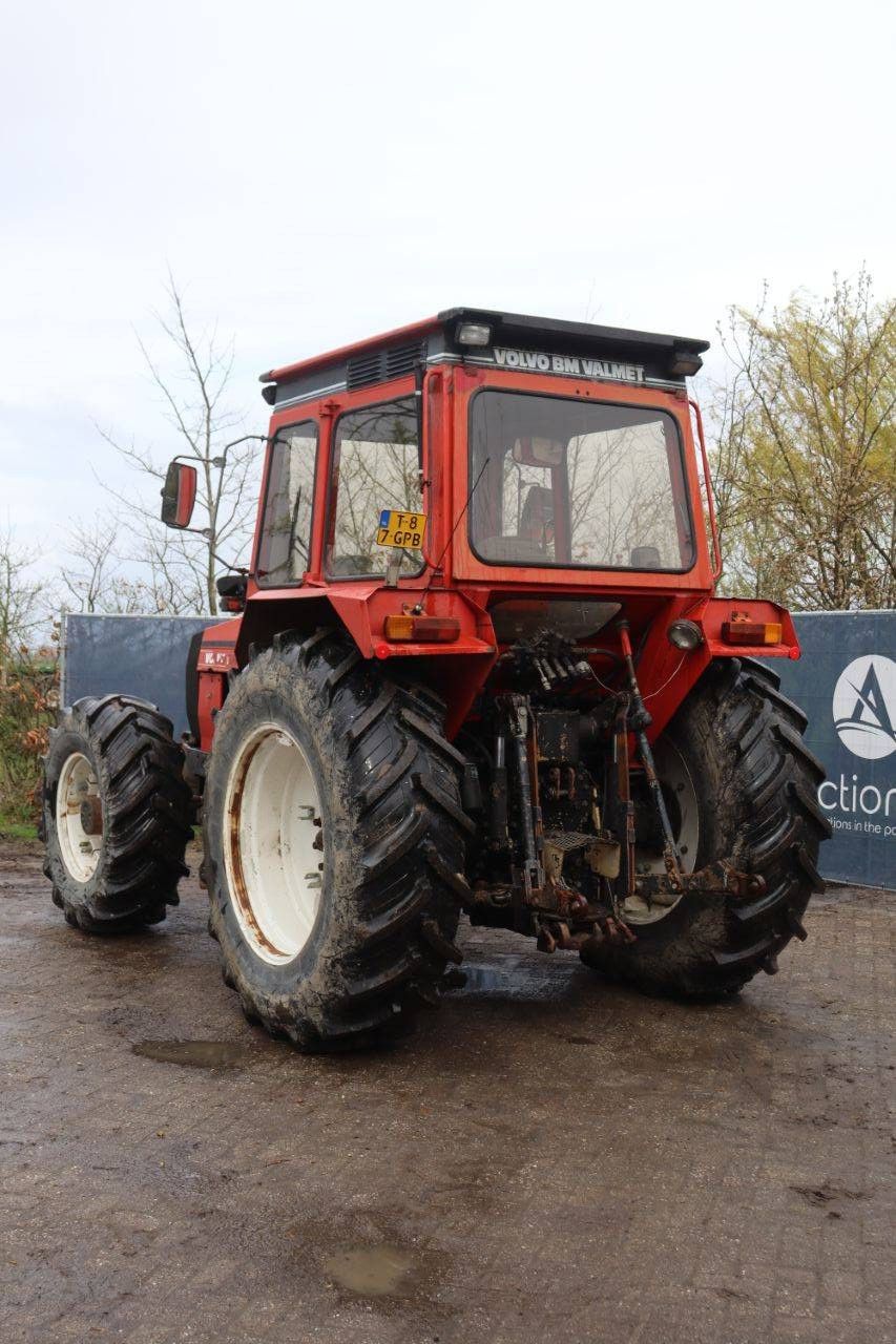 Traktor Volvo BM VALMET 2005 Diesel 142 PS 1986