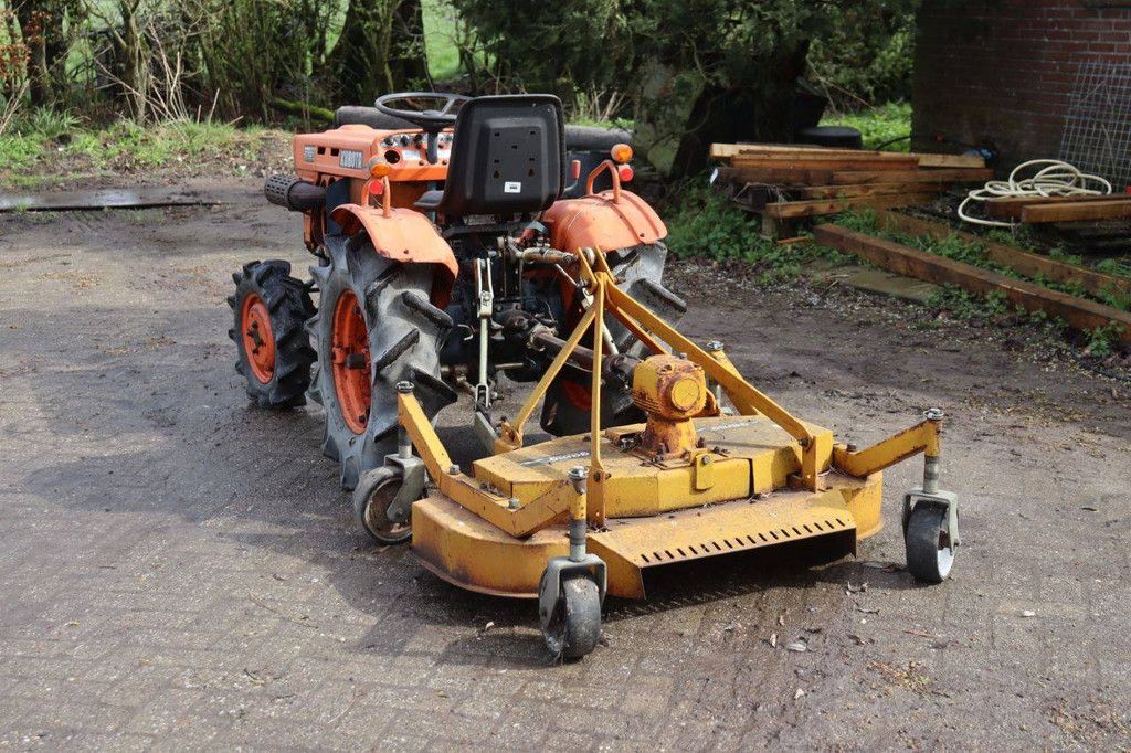 Mini tractor Kubota B7001 Diesel 13hp with lawn mower