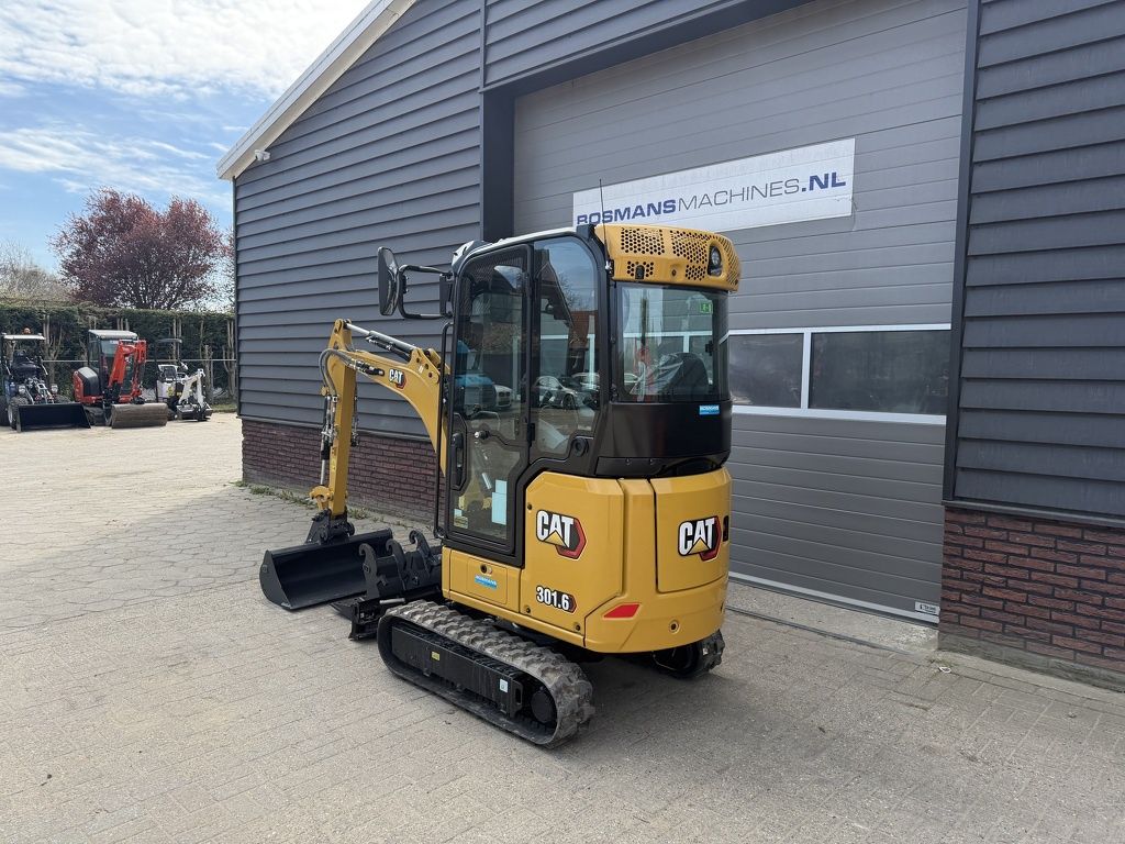 Caterpillar 301.6 minigraver 1925 kg NIEUW sloop / sorteer functie €480 LEASE
