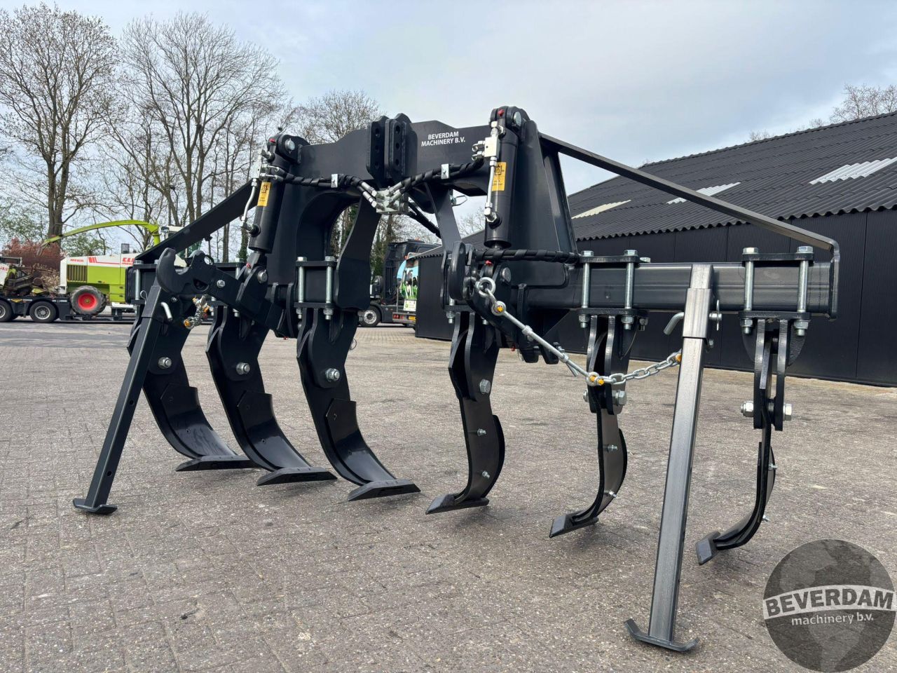 Agroland TPC 300 diepwoeler met hef