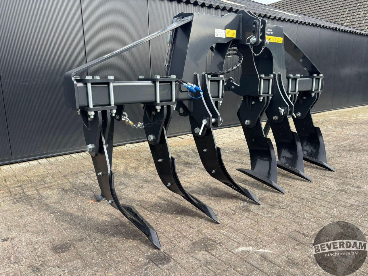 Agroland TPC 300 diepwoeler met hef