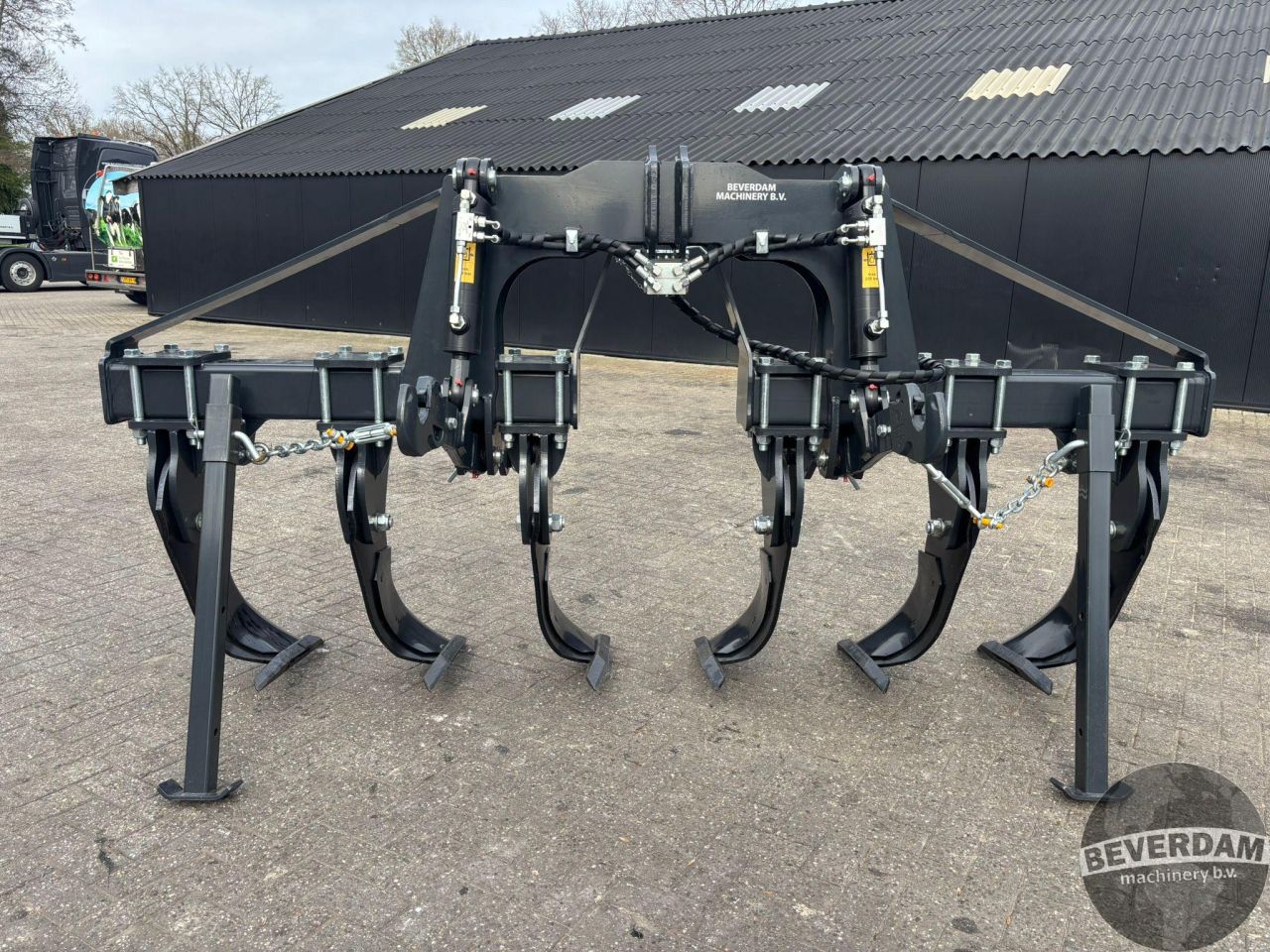 Agroland TPC 300 diepwoeler met hef