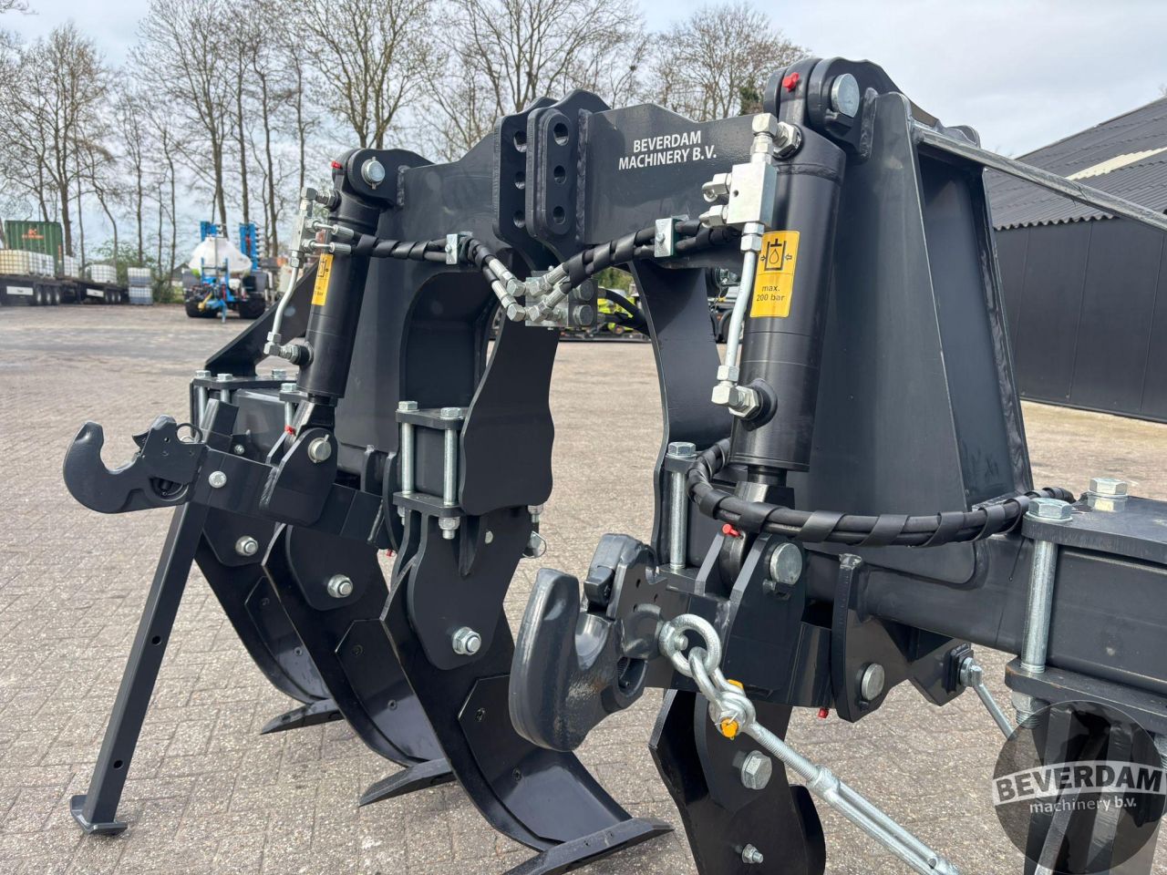 Agroland TPC 300 diepwoeler met hef