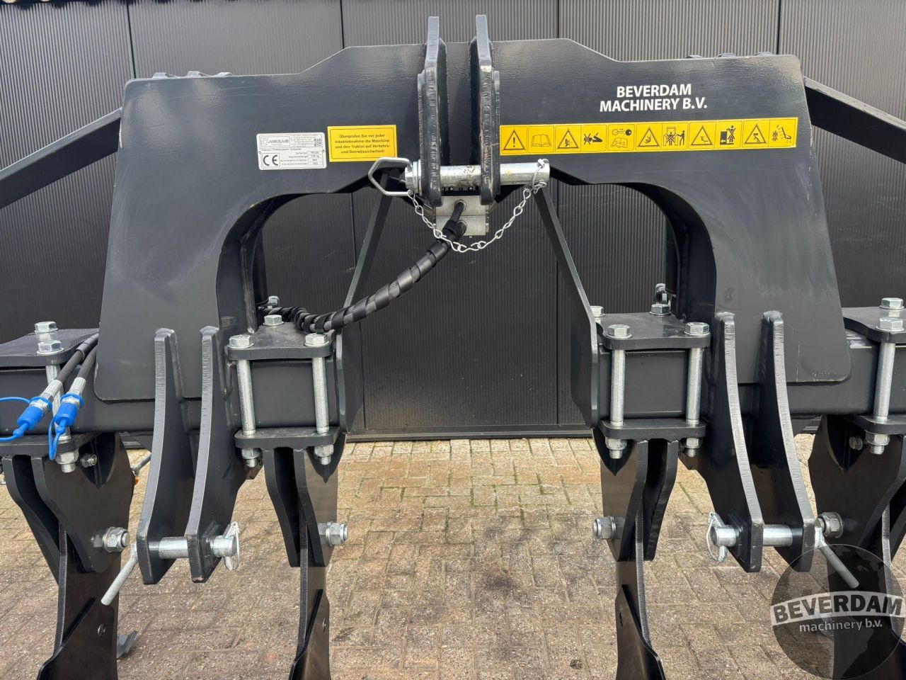 Agroland TPC 300 diepwoeler met hef