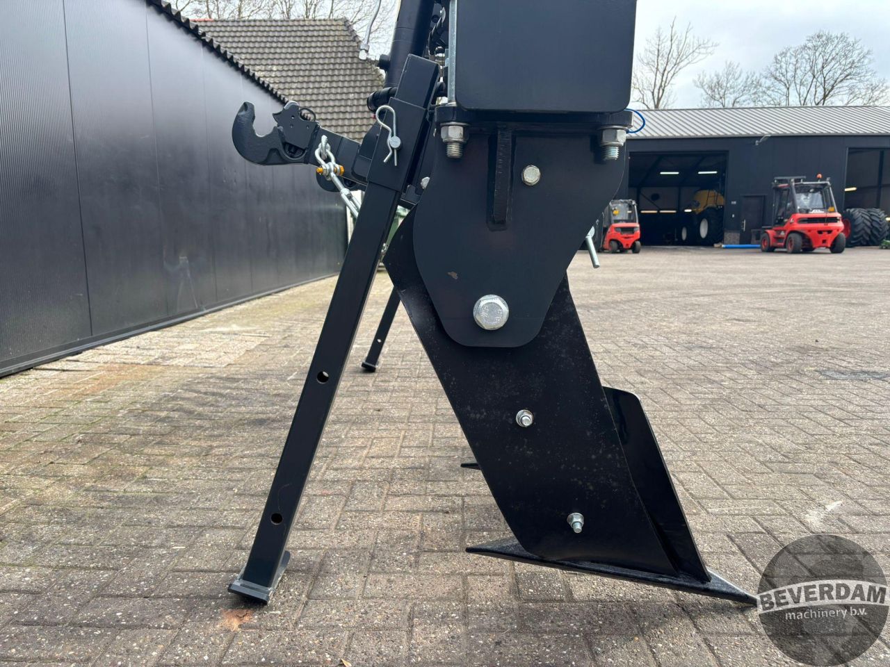 Agroland TPC 300 diepwoeler met hef